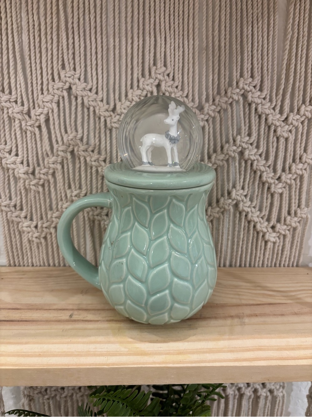 Temp-tations 16-ounce Holiday Mug featuring a snow globe lid Mint Green